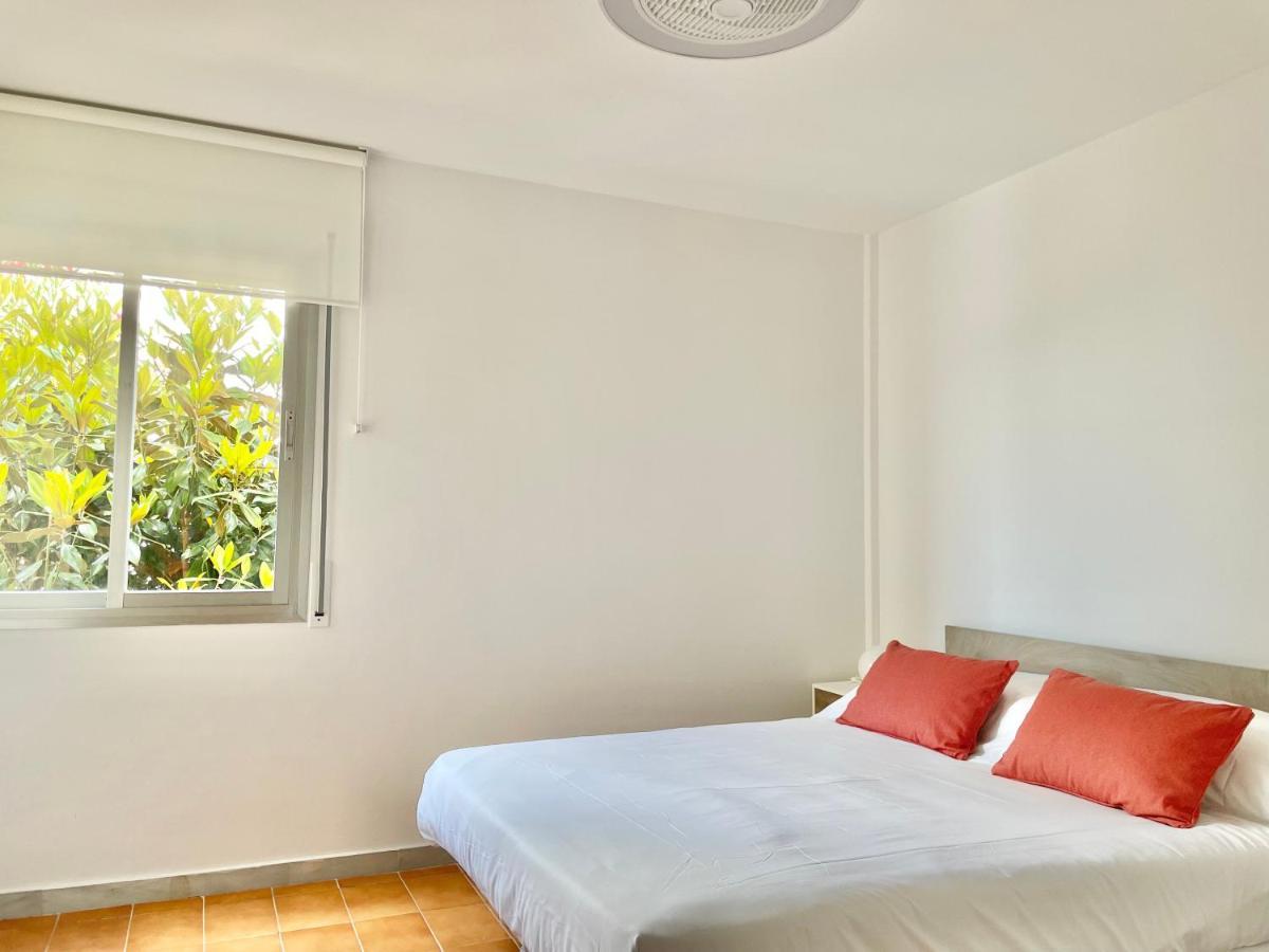 Luminoso Apartamento Frente Al Mar Con Piscina Roses Kültér fotó