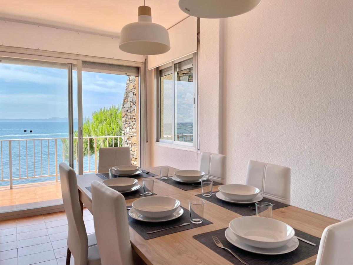 Luminoso Apartamento Frente Al Mar Con Piscina Roses Kültér fotó