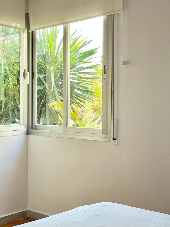Luminoso Apartamento Frente Al Mar Con Piscina Roses Kültér fotó