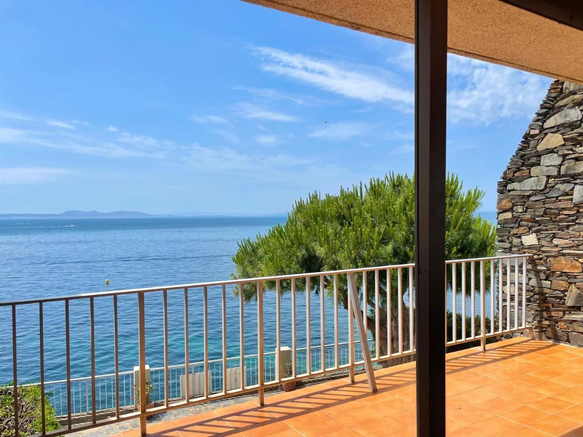 Luminoso Apartamento Frente Al Mar Con Piscina Roses Kültér fotó